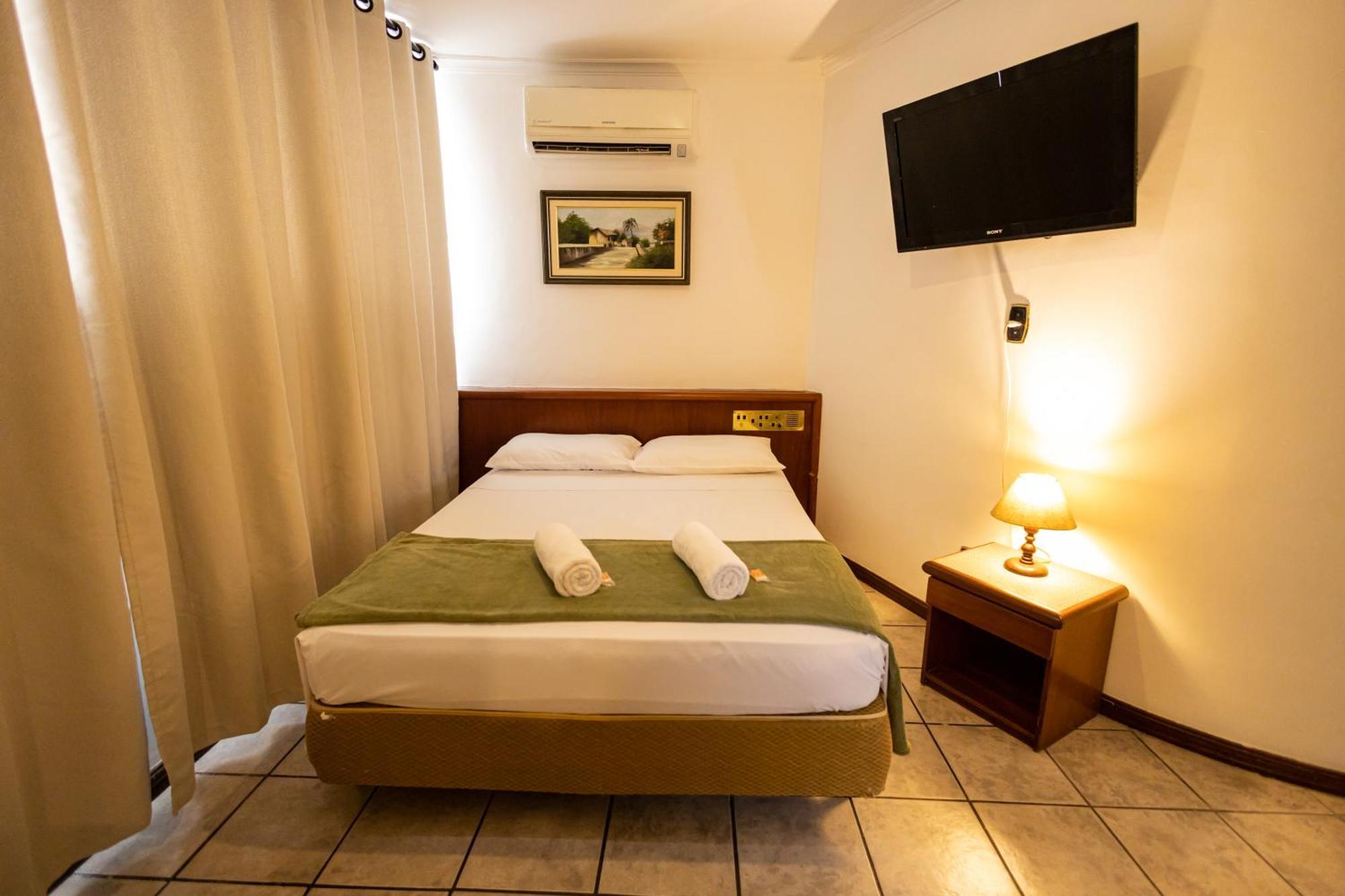 Hotel Golden Star Curitiba Exterior photo