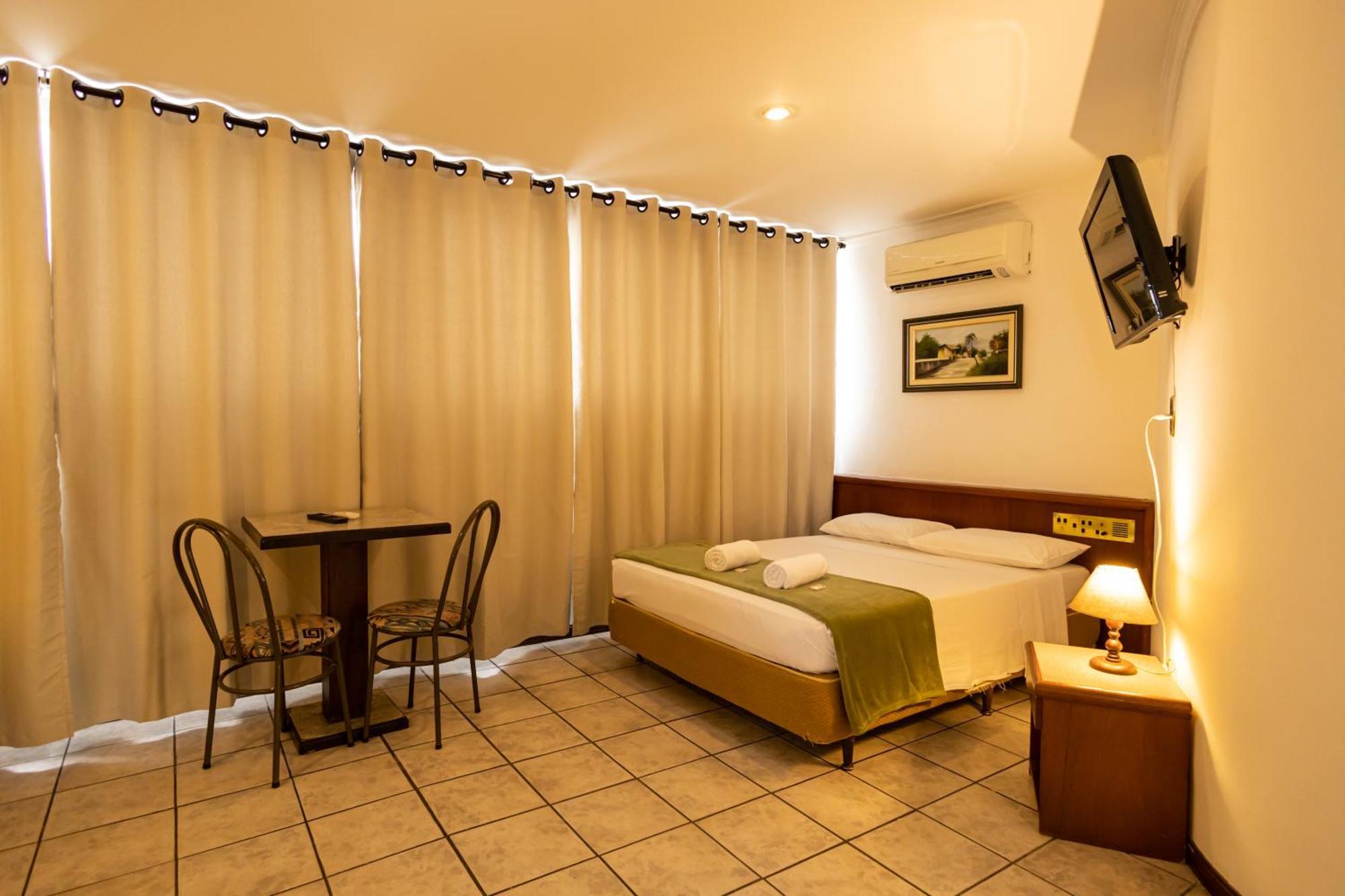 Hotel Golden Star Curitiba Exterior photo